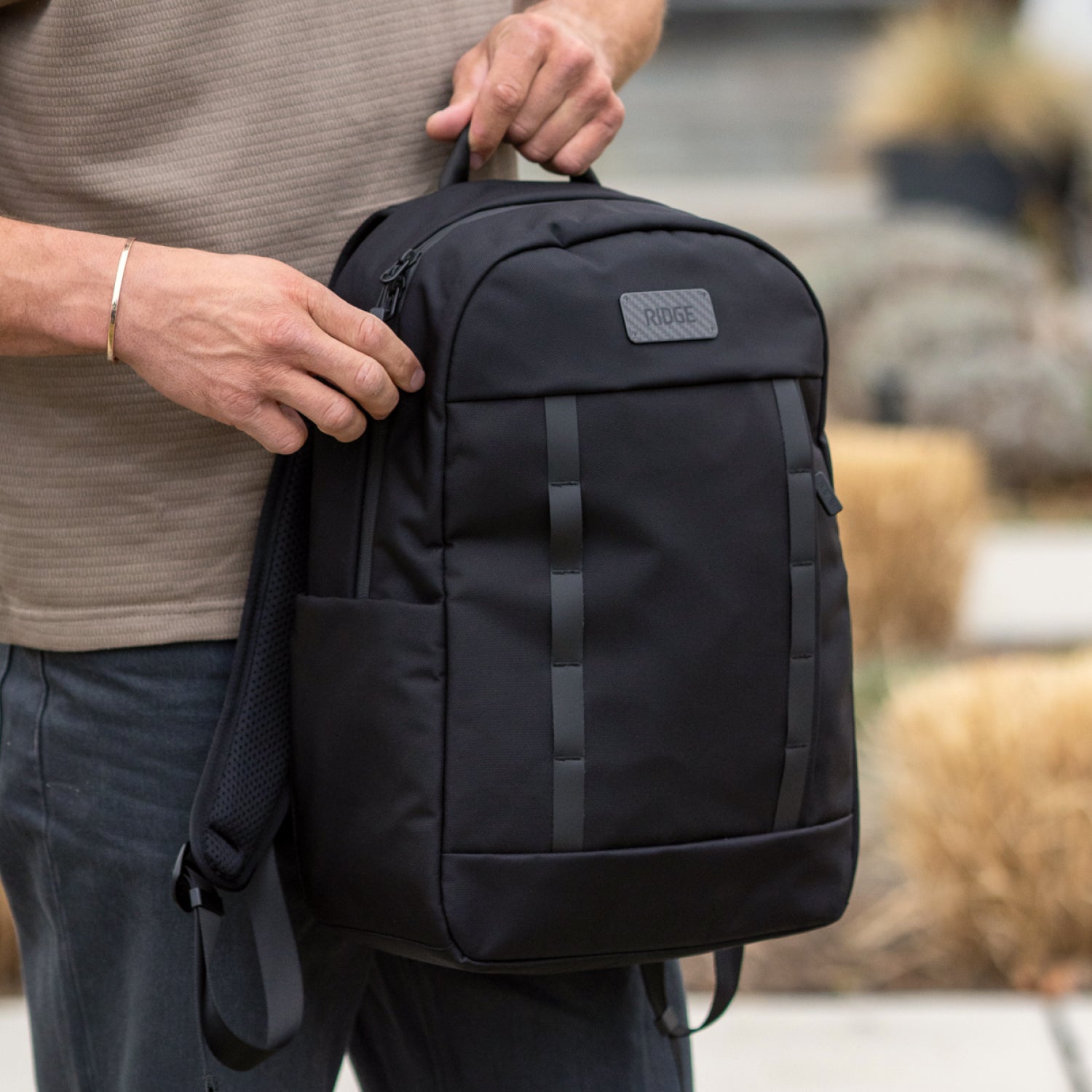 Commuter Backpack 18L - Royal Black