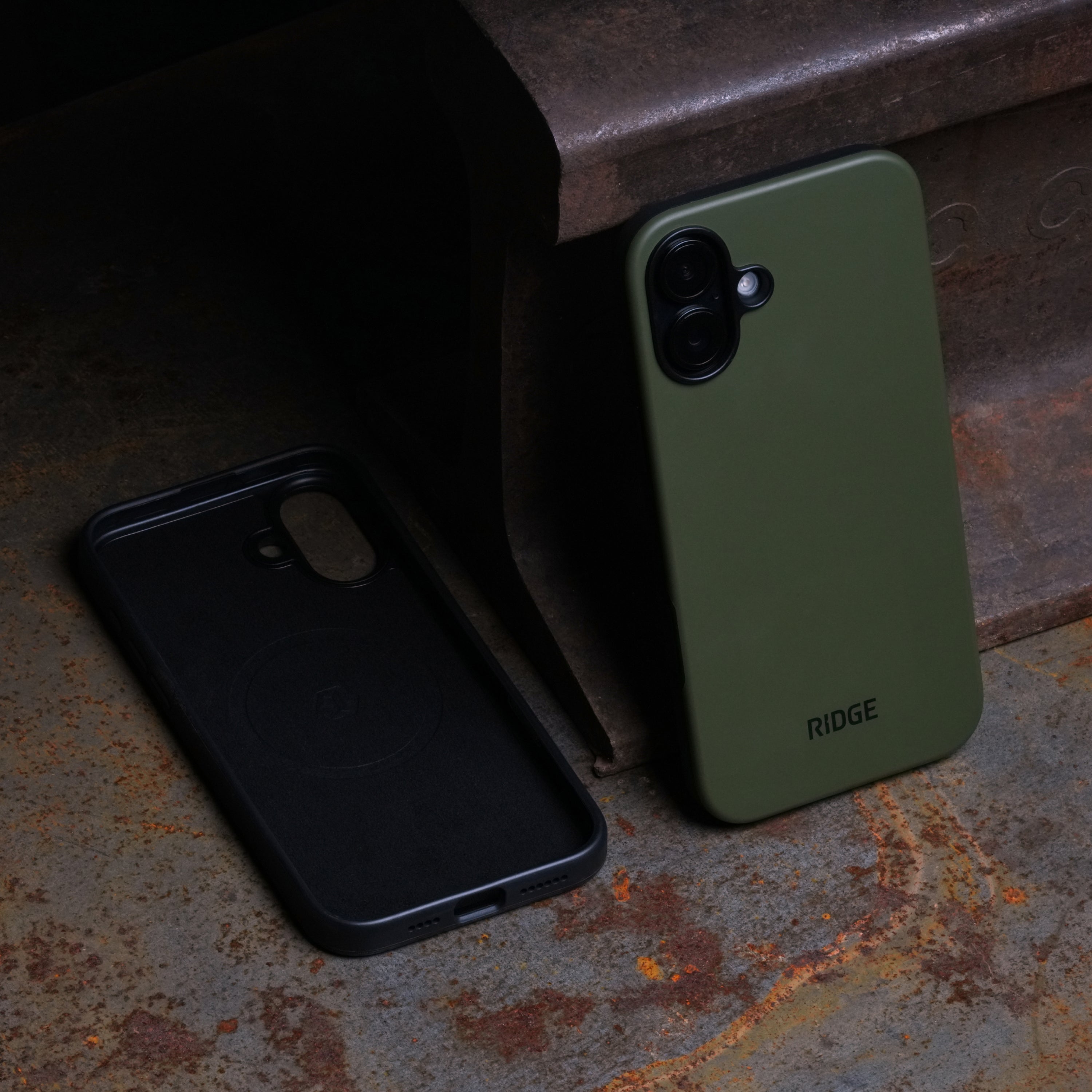 Everyday Phone Case - iPhone 16 - Matte Olive